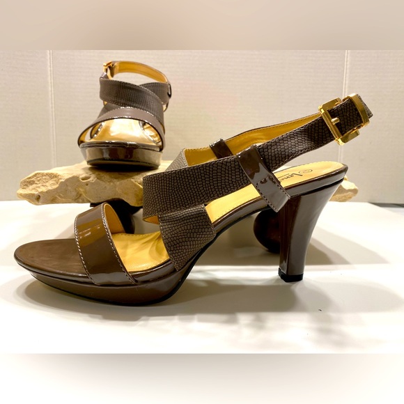 Lena Louisa Taupe Grey Patent Leather Platform Peep Toe Heels Sz 10 - Picture 1 of 10